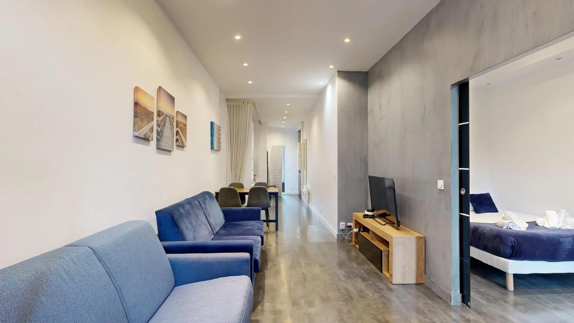 Bluestay 63 - Appartement Cozy, Paris Centre Apartment